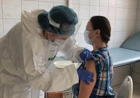 Фото: ТАСС Хабар қилинишича, вакцинанинг биринчи партияси