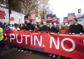 Berlinda Rossiya muxolifati tomonidan uyushtirilgan urushga qarshi marsh bo‘lib o‘tdi фото