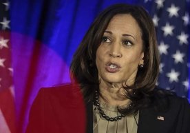 Kamala Harris jurnalistning AQSH prezidenti haqidagi savoliga keskin javob berdi фото