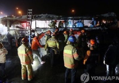 Koreyada 10 kishi avtobus ichida yonib ketdi фото