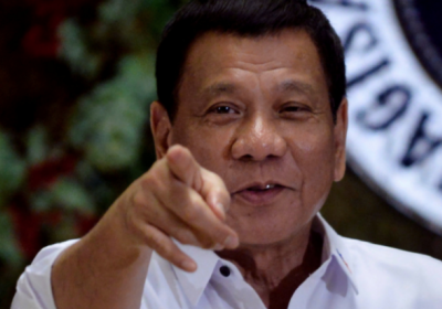 Rodrigo Duterte: “Hokimiyatda uzoqroq qolib ketsam meni otib tashlanglar!” фото