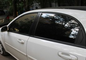 Lacetti (Gentra) автомобилининг ойналарини қорайтиришга