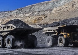 Ukraine agrees to deal with US on mineral resources фото