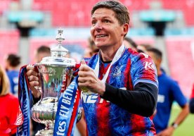 "Кристал Пэлас" якшанба куни меҳмон бўлиб