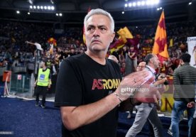 Mourinyu: "Biz "Roma"ning ashaddiy muxlislariga rahmat aytishimiz kerak" фото