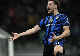 Миланнинг "Интер" клуби чап қанот ҳимоячиси