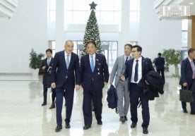 Jahongir Ortiqxoʻjayev poytaxt hokimligida yaponiyalik mehmonlarni qabul qildi фото