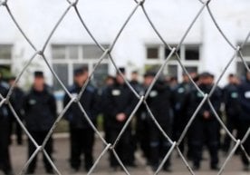 Ўзбекистонда ҳибсда сақланаётган шахслар ҳуқуқларини