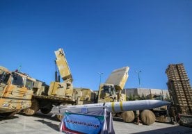 Iran demonstrated a new type of ballistic missile and air defense system фото