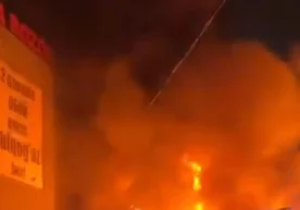Тошкентдаги «Изза» қурилиш бозорида ёнғин содир бўлди.