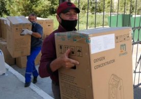 O‘zbekistonga 1300ta kislorod konsentratori olib kelindi фото