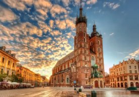 Radical Storage компанияси сайёҳлар томонидан қолдирилган