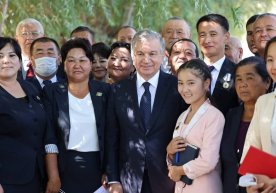 Шавкат Мирзиёев: "Мен ўзимни қорақалпоқ халқининг ҳам фарзанди деб биламан" фото