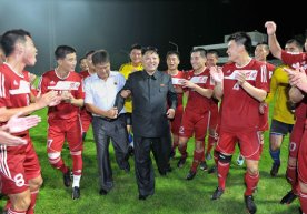 Kim Chen In Messini futbol akademiyasining ochilishiga taklif qildi фото