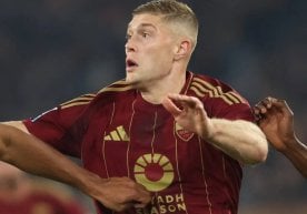 Римнинг “Рома” клубида тўп сураётган украиналик марказий