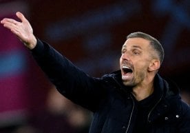 Strasburg bosh murabbiyi Gari O'Nil klub egalari