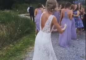 To‘ydagi kulgili holat: yigit o‘rmonga qochib ketdi (video) фото