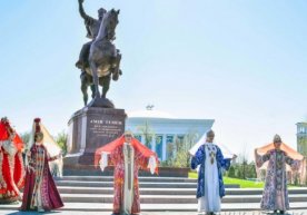 Amir Temur xiyobonida tantanali tadbir o‘tkazildi фото