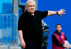 Россия Премьер-лигасининг бир нечта клубини бошқарган