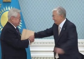 Қозоғистон пойтахтидаги Оқўрда қароргоҳида Бутунжаҳон