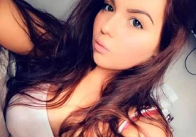 Шотландиянинг Глазго шаҳри фуқароси 18 ёшли аёл ўзининг