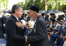 Фото: «President.uz» Тошкент ботаника боғида Хотира ва