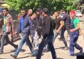 Тожикистон президенти Эмомали Раҳмон тожикистонлик меҳнат