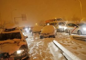 Испанияда кучли қор ёғиши ва совуқ ҳаво тўлқини транспорт