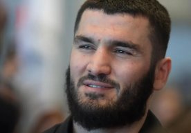 Таниқли рус боксчиси Артур Бетербиев Чеченистон раҳбари
