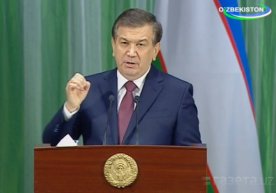 Шавкат Мирзиёев: Биз кейинги пайтда одамлар билан мулоқот қилишни унутиб қўйдик фото