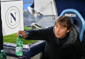 Наполи бош мураббийи Антонио Конте Чемпионлар Лигаси