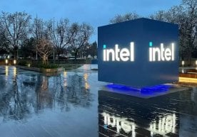 Intel компанияси жума куни президент Доналд Трамп