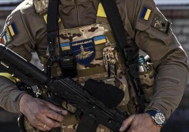Harbiy yordamning yetishmasligi Ukrainani Rossiya bilan muzokaralarga rozi bo‘lishga majbur qilishi mumkin фото