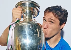 Лондоннинг "Челси" клуби ўз сафига