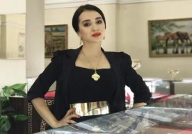 Актриса ва дизайнер Шаҳзода Муҳаммедовага мухлисларидан