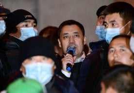 Жапаров Қирғизистон президенти ваколатлари ўзига ўтганини маълум қилди фото