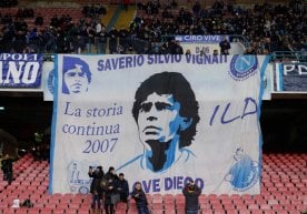 Афсонавий аргентиналик футболчи Диего Армандо Марадона