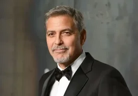 Америкалик актёр Жорж Клуни ва унинг оила аъзолари Франция