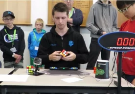 Мазкур рекордни австралиялик 22 ёшли Феликс Земдегс