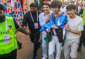 Қатор йиллар давомида ўсмирлик давриданоқ жаҳон шахмати