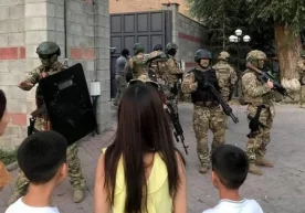 Қирғизистон собиқ президенти Алмазбек Атамбоев ҳокимият