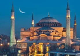 Истанбулнинг асосий рамзи саналган Авлиё София (Ayasofya)