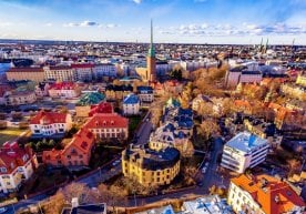 1. Финнлар асло ҳашамат ва дабдабага ўч эмаслар. Дабдабаю