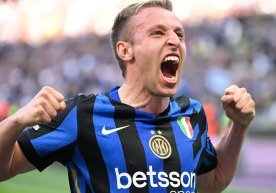 Миланнинг "Интер" клуби ярим ҳимоячиси Давиде