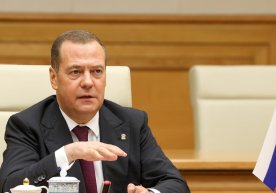 Medvedev: “Zelenskiy bor ekan, Ukraina va Rossiya muzokaralari bo‘lmaydi” фото