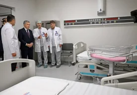 Президент Шавкат Мирзиёев Олмозор туманига ташриф буюриб,