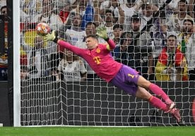 Мюнхеннинг «Бавария» клуби дарвозабони Мануэл Нойернинг