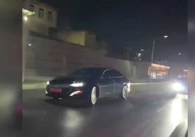 Ижтимоий тармоқларда Malibu автомобили Навоий вилоятида