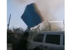 Хитойнинг Юйчэн шаҳрида торнадо ичида болалар бўлган