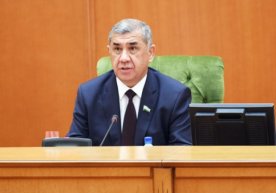 Pora olgan ham, uni bergan ham do‘zaxiydir. Muqaddas